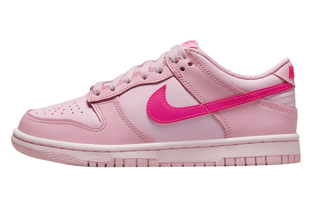 Nike Dunk Low Triple Pink